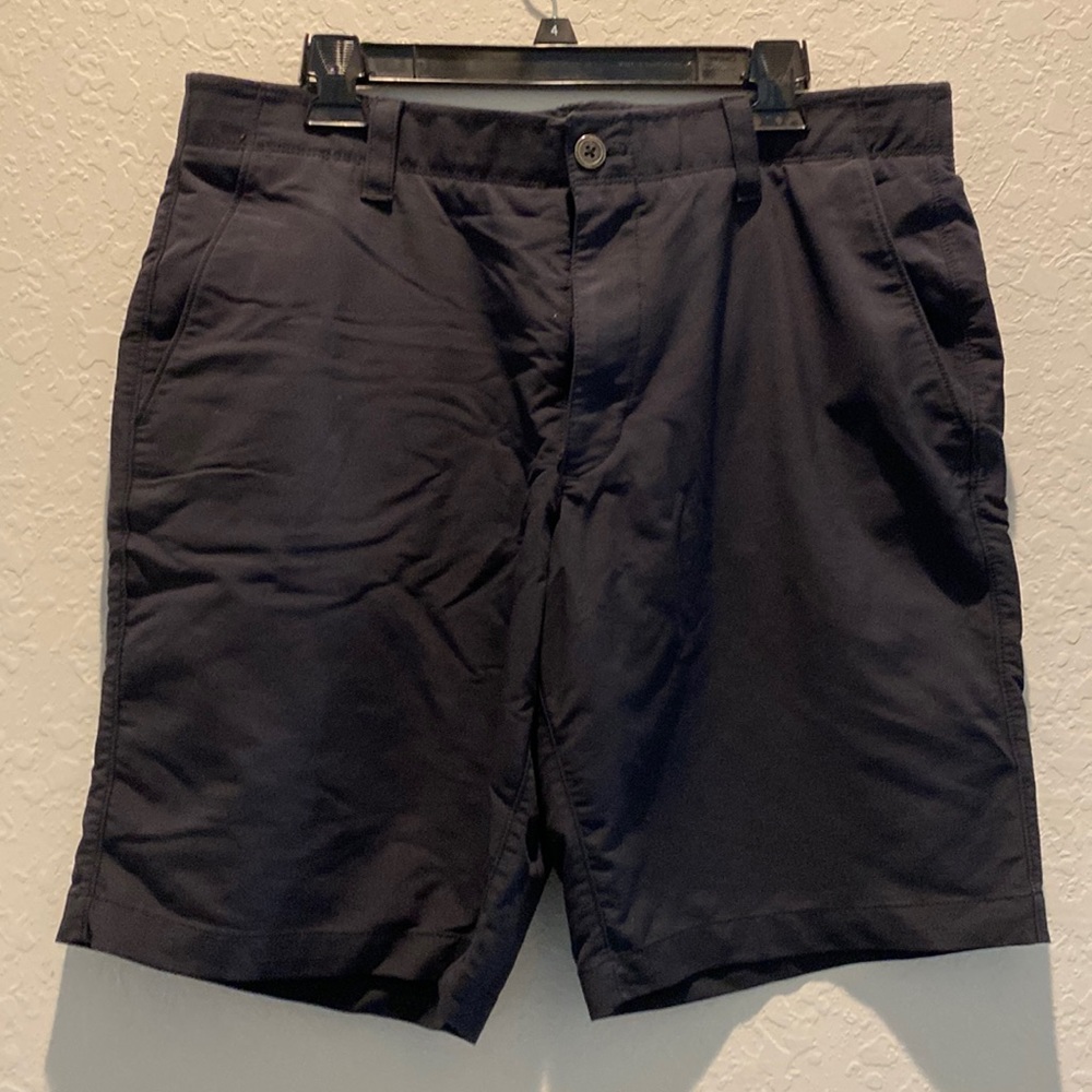 Under Armour golf shorts